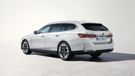Featured picture of BMW 530e Touring 2024