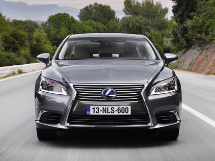 Lexus ls 600 hl