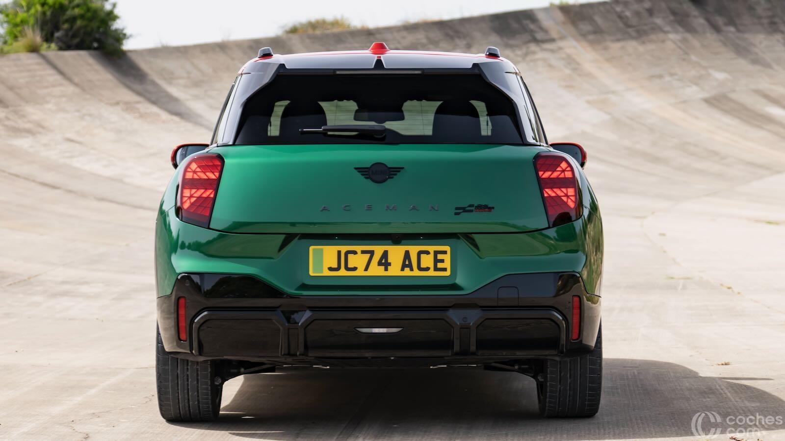 Foto 0 de Mini Aceman John Cooper Works Electric 2025