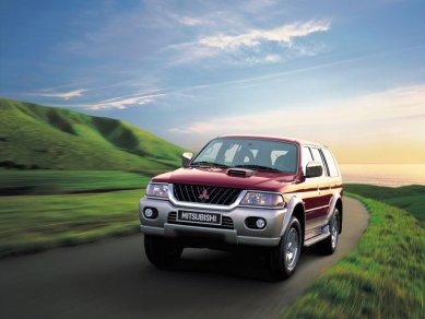 Mitsubishi pajero sport 1999